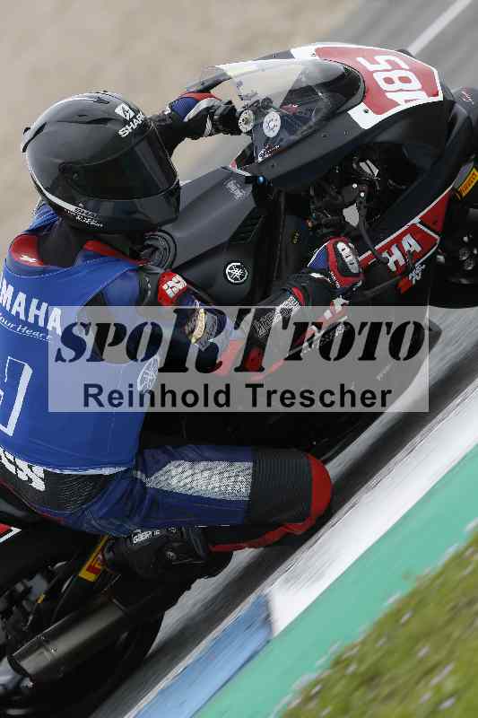 /02 28.-31.01.2025 Moto Center Thun Jerez/blau-blue/185